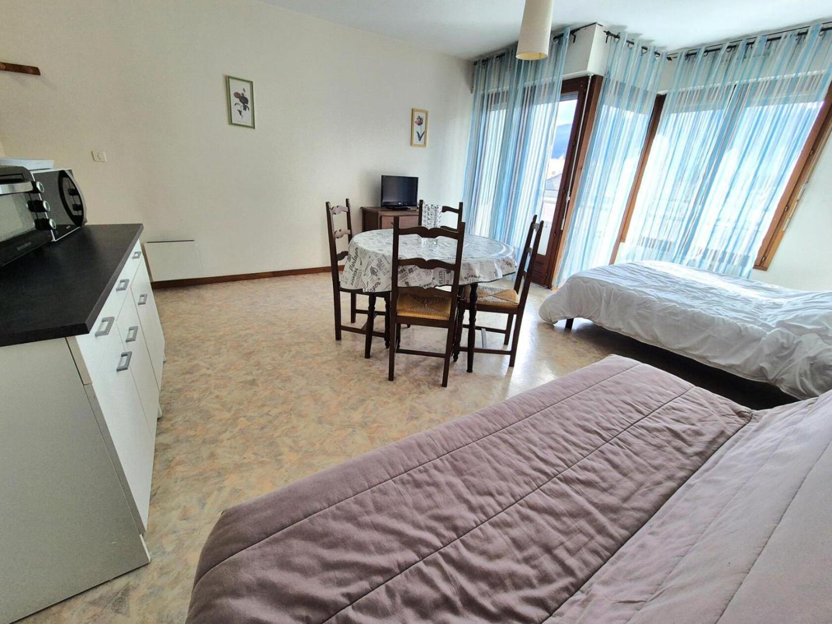 Appartement Le Chateau Durieux 3 - Spacieux Et Proche Tous Commerces ! Mae-7464